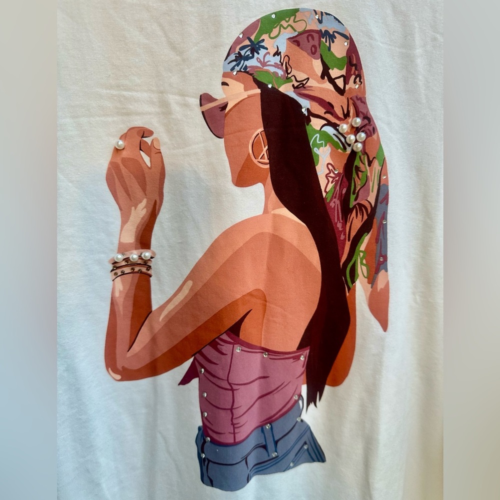 LOVE & LACE GRAPHIC T-SHIRT - Picture 5 of 10